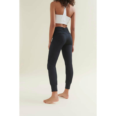 Flattering Eco  and sustainable Yoga Pants