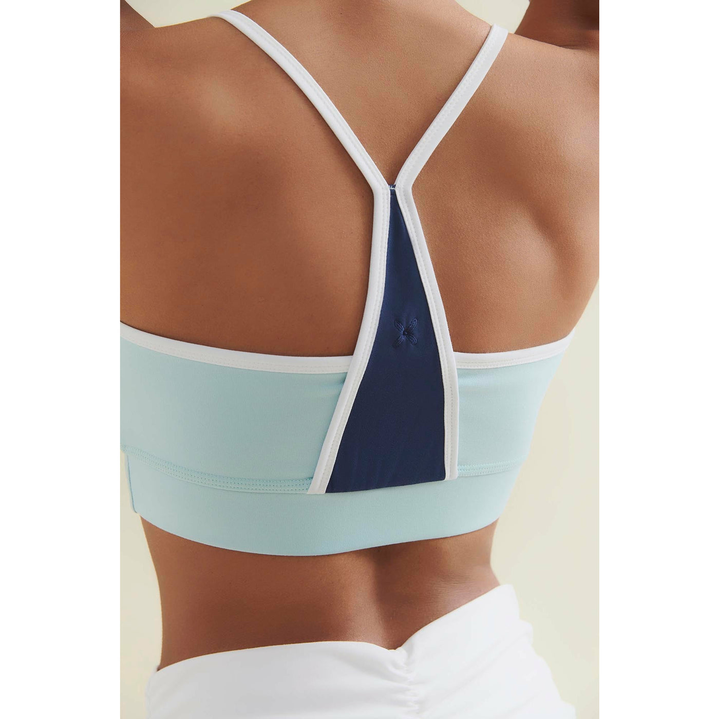 Fashionable Cradle To Cradle Yoga Top | Modisches Cradle to Cradle Yoga Top